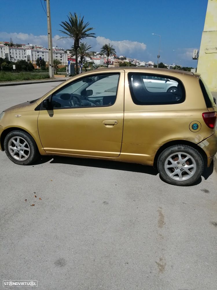 Toyota Yaris 1.0 Base - 7