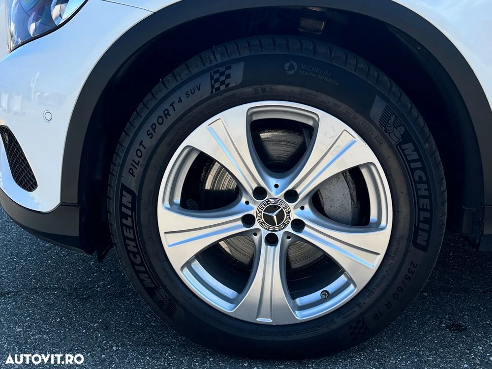 Mercedes-Benz GLC 250 d 4MATIC - 38