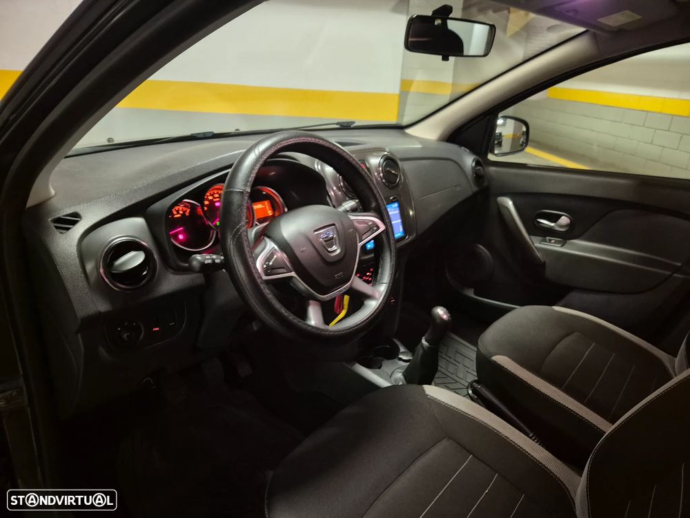 Dacia Logan MCV 0.9 TCe Stepway - 27