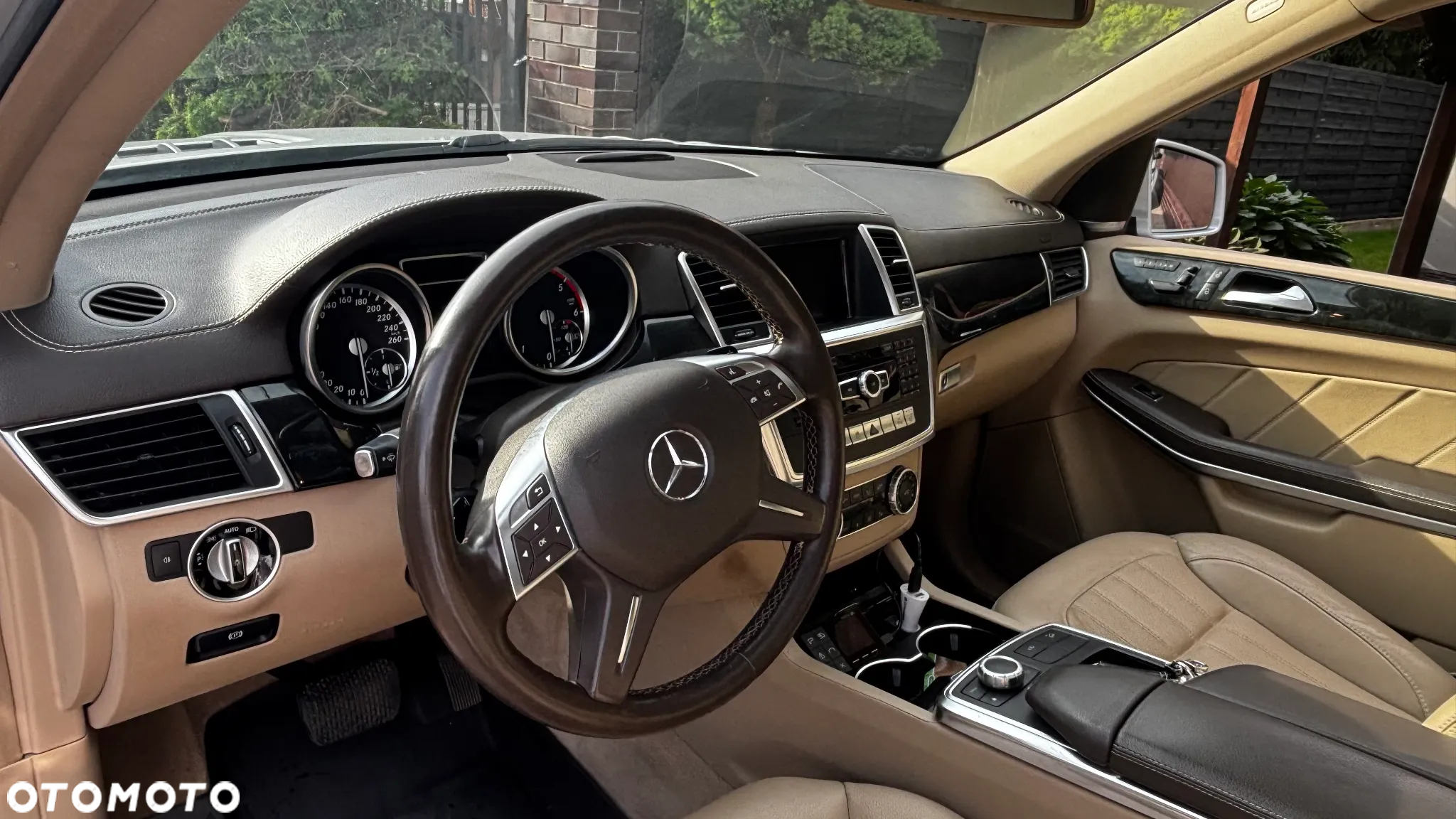 Mercedes-Benz GL 350 BlueTec 4-Matic - 8