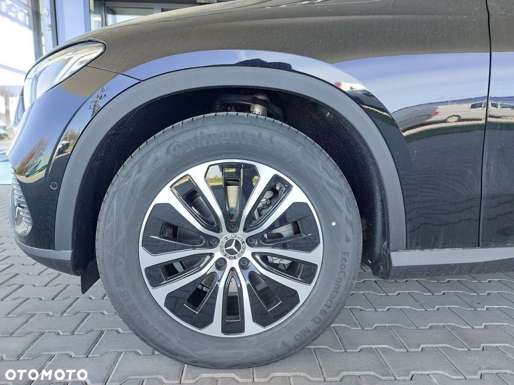 Mercedes-Benz GLC - 12