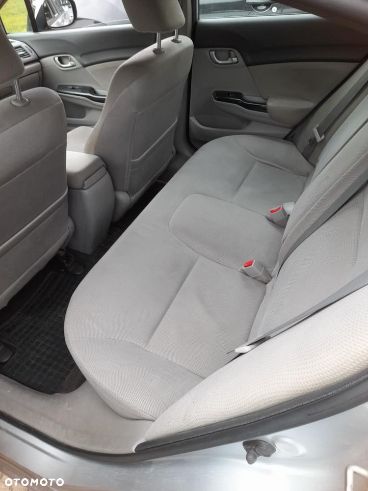 Honda Civic 1.8 Comfort - 8