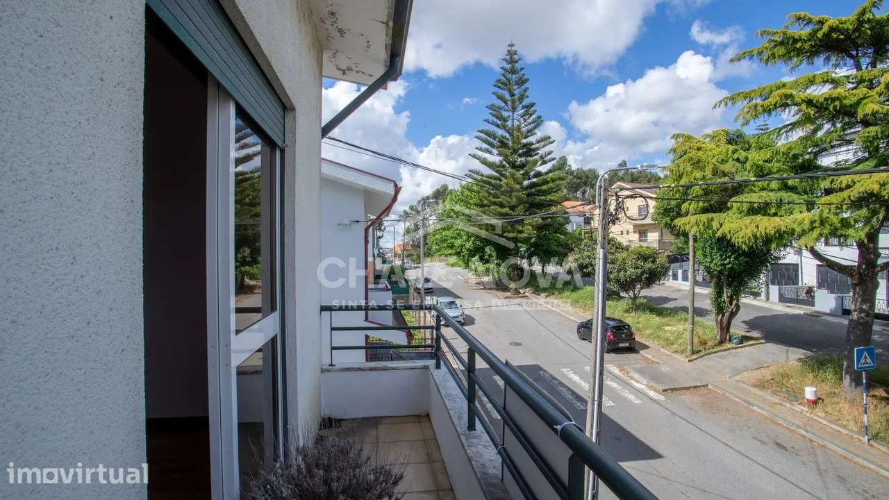 Andar Moradia V2 c/ Terraço e Garagem Box em Rio Tinto - Grande imagem: 3/38