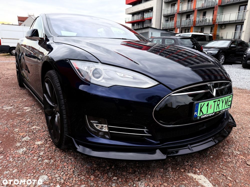 Tesla Model S Performance - 12
