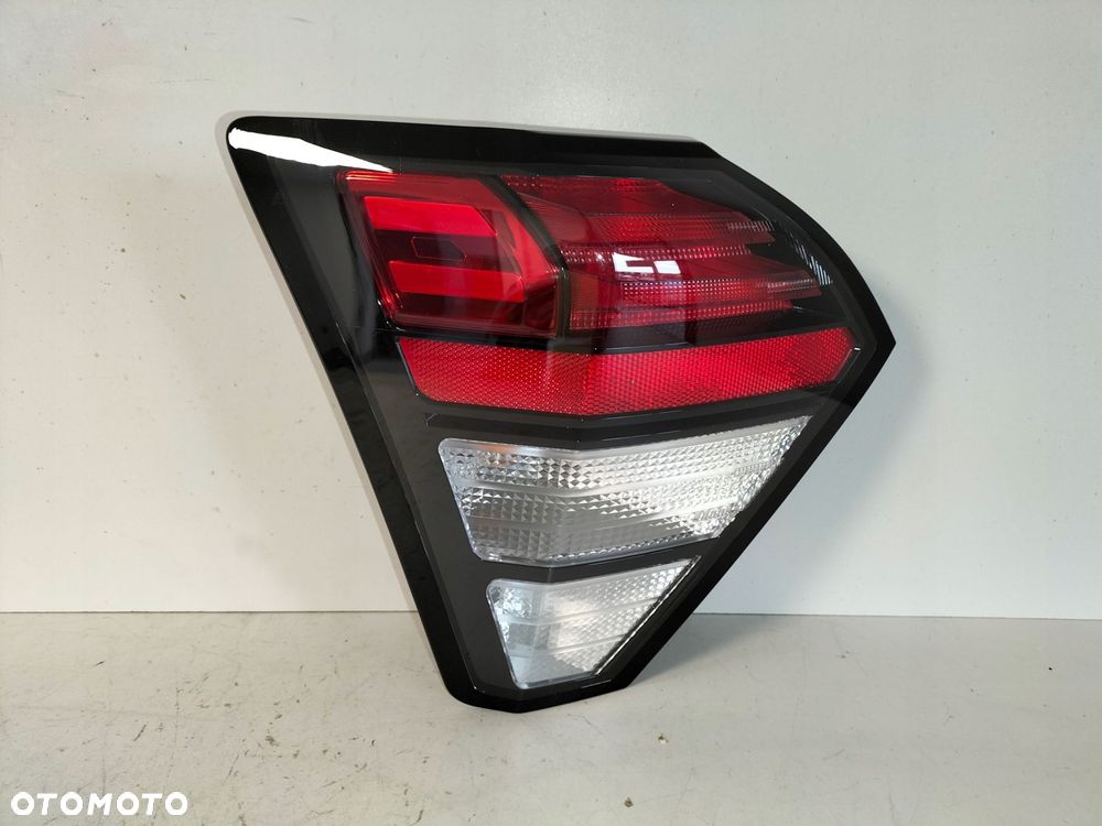 lampa tylna tył lewa hyundai kona ii sx2 23- led - 1