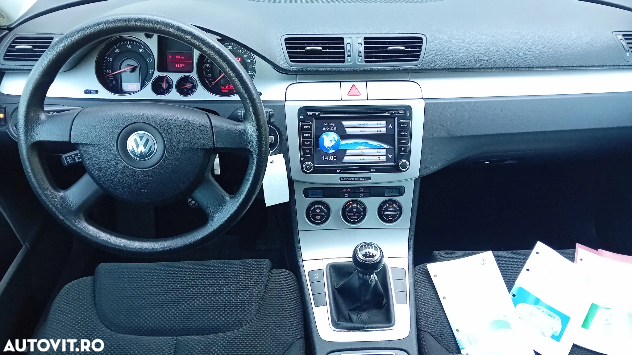 Volkswagen Passat Variant 1.6 FSI Comfortline - 5