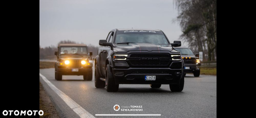 Dodge RAM - 4