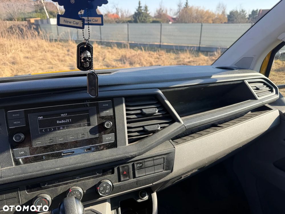 Volkswagen Transporter  T6 - 8