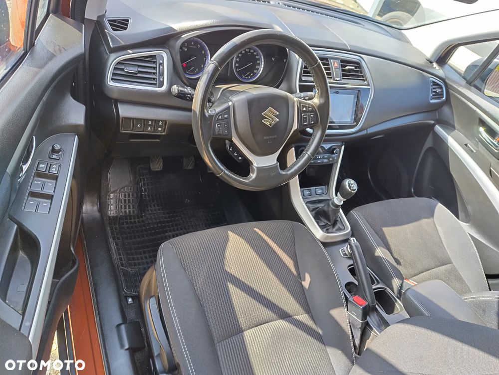 Suzuki S-Cross 1.4 SHVS Elegance 4WD - 8
