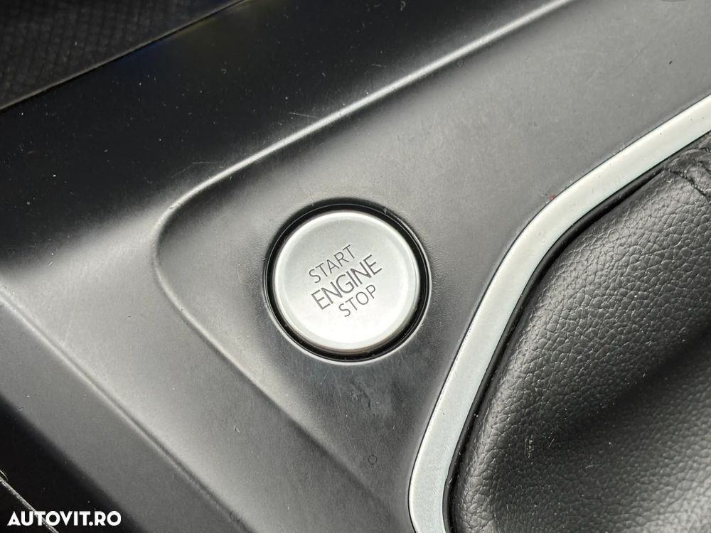 Volkswagen Golf 1.0 TSI Comfortline - 23