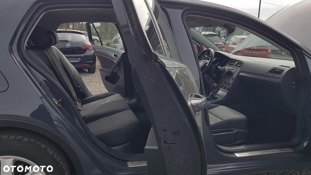 Volkswagen Golf 1.2 TSI Style - 25