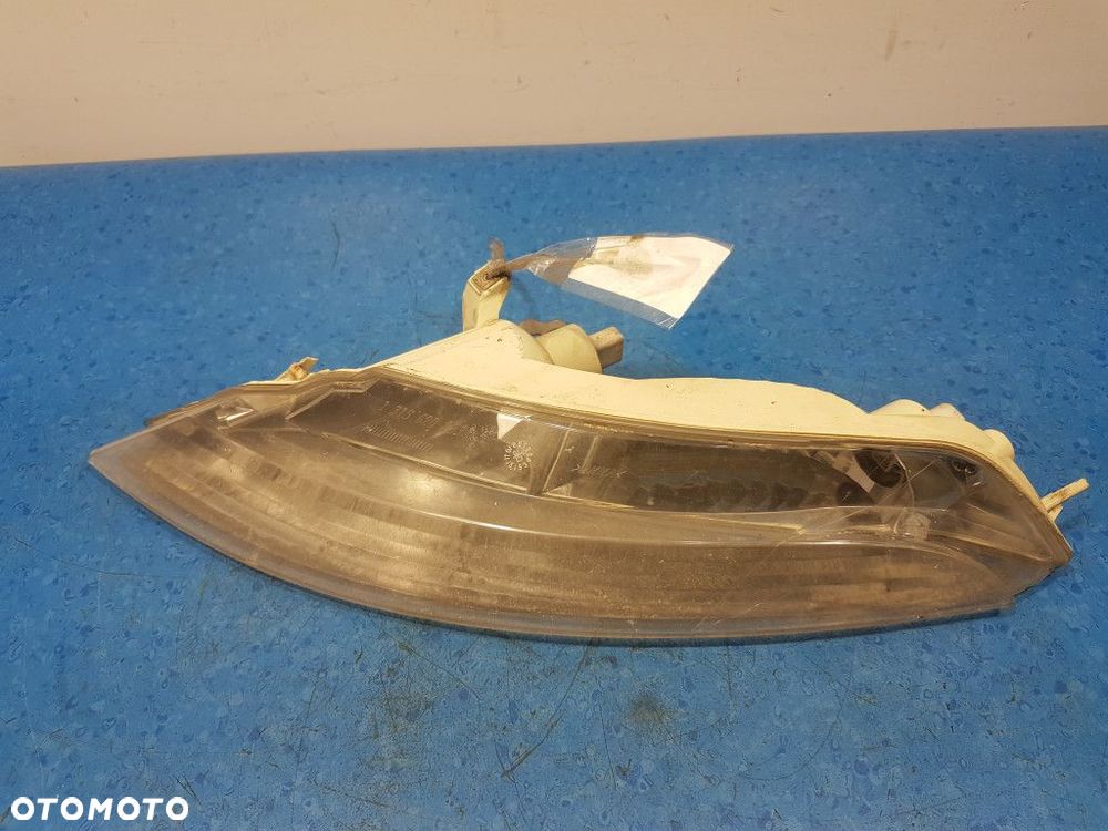 BMW 6 E63 KIERUNEK PRZÓD LEWY 0311333003 - 2