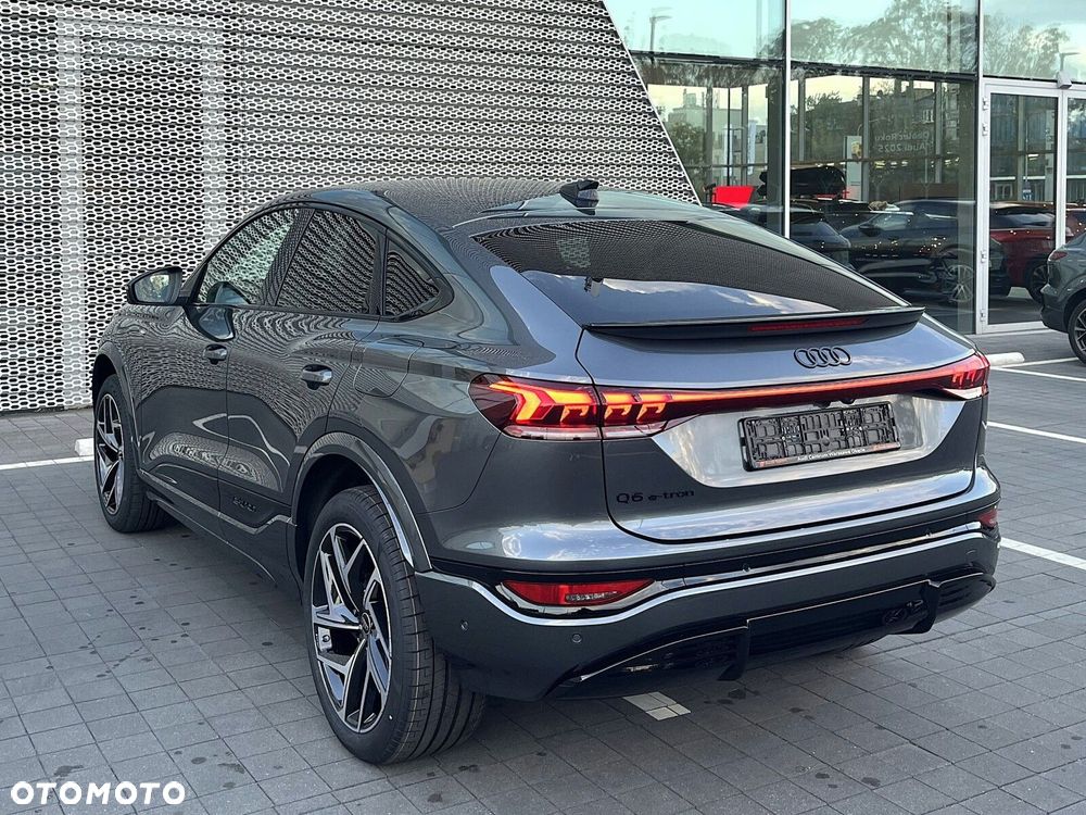Audi Q6 e-tron - 13
