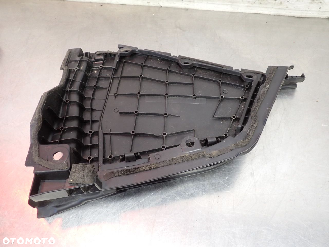 OSŁONA WLEWU PŁYNU HAMULCOWEGO INFINITI M37X  64895-1MA0A - 4