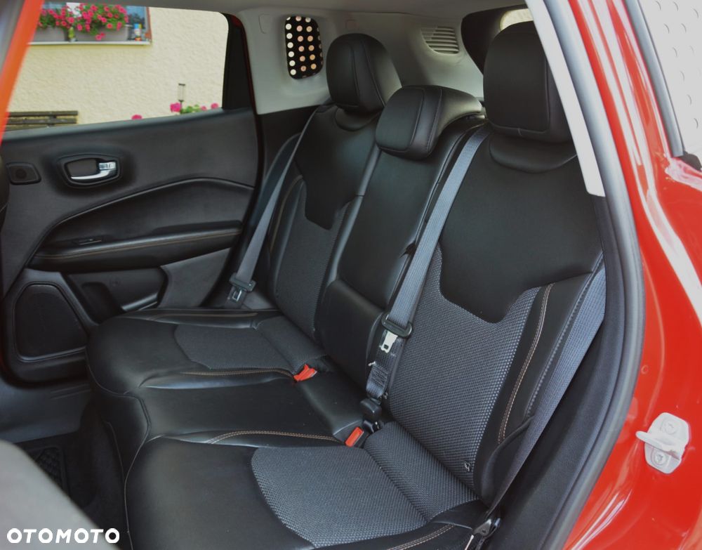 Jeep Compass - 29