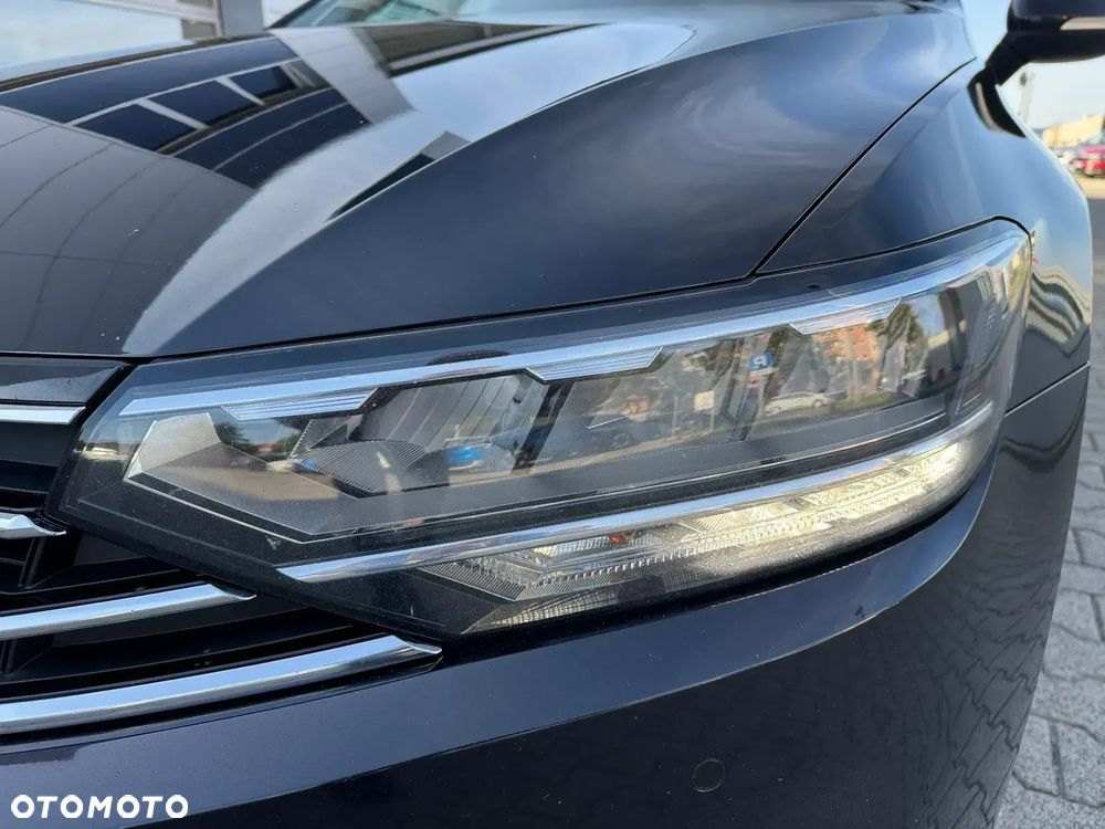 Volkswagen Passat 2.0 TSI Business DSG - 9