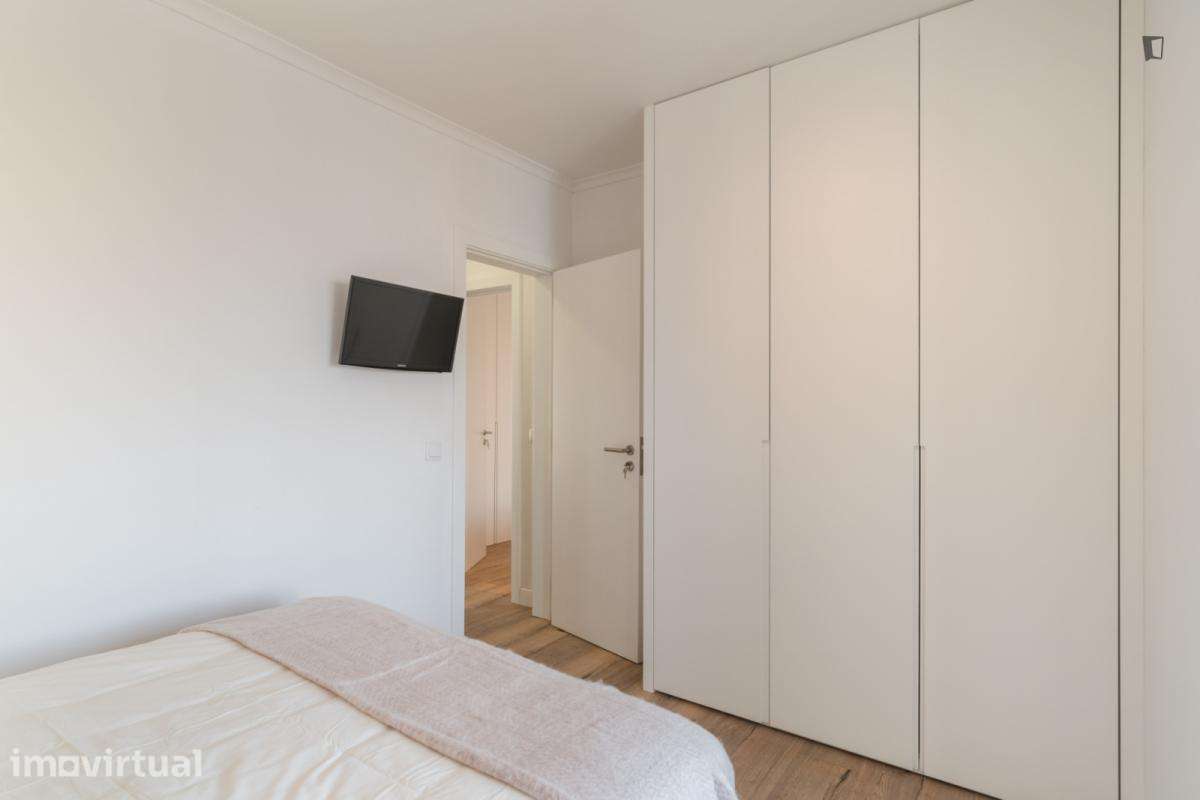 Quarto - localizado em Penha de França Lisbon - Grande imagem: 3/13