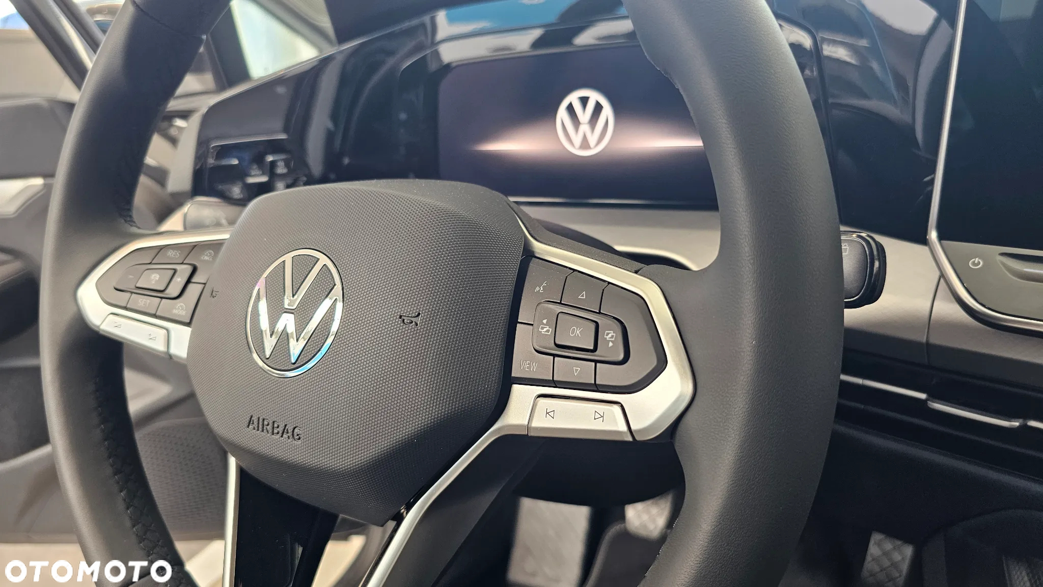 Volkswagen Golf VIII 2.0 TDI Life - 18