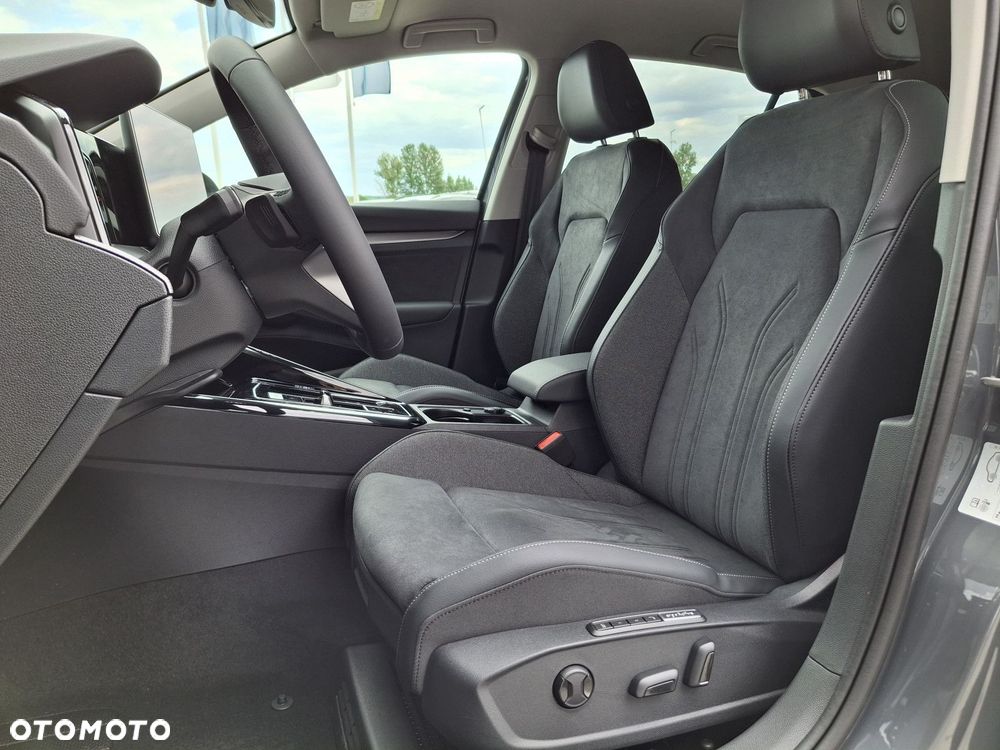 Volkswagen Golf - 11