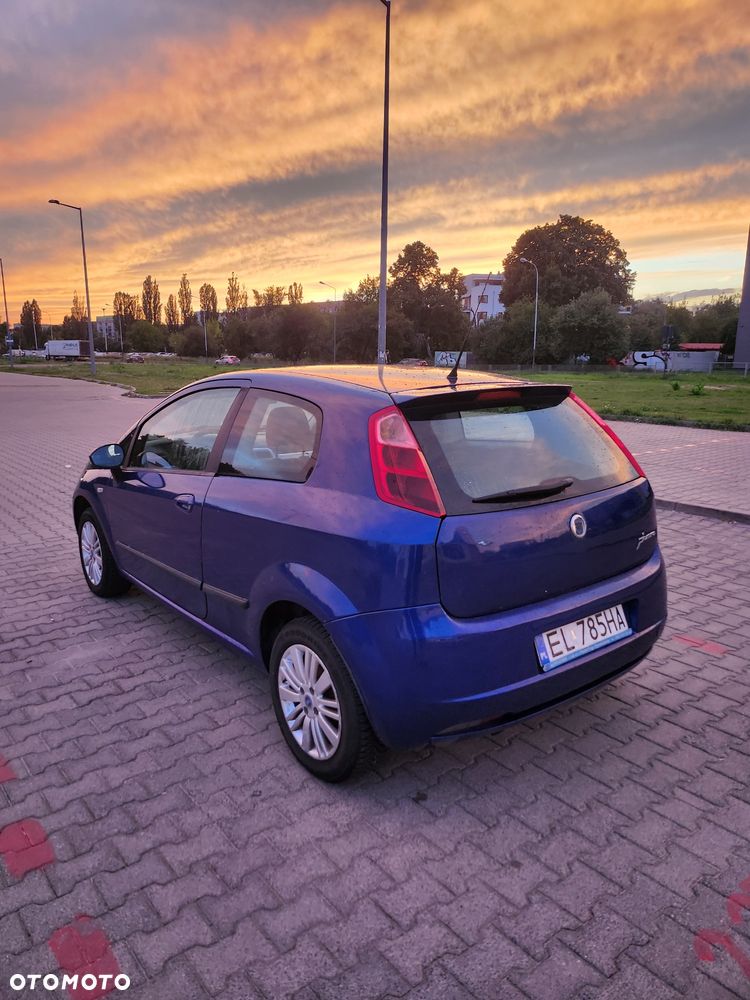 Fiat Grande Punto - 2