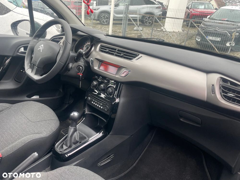 Citroën C3 Pure Tech 82 FEEL - 16