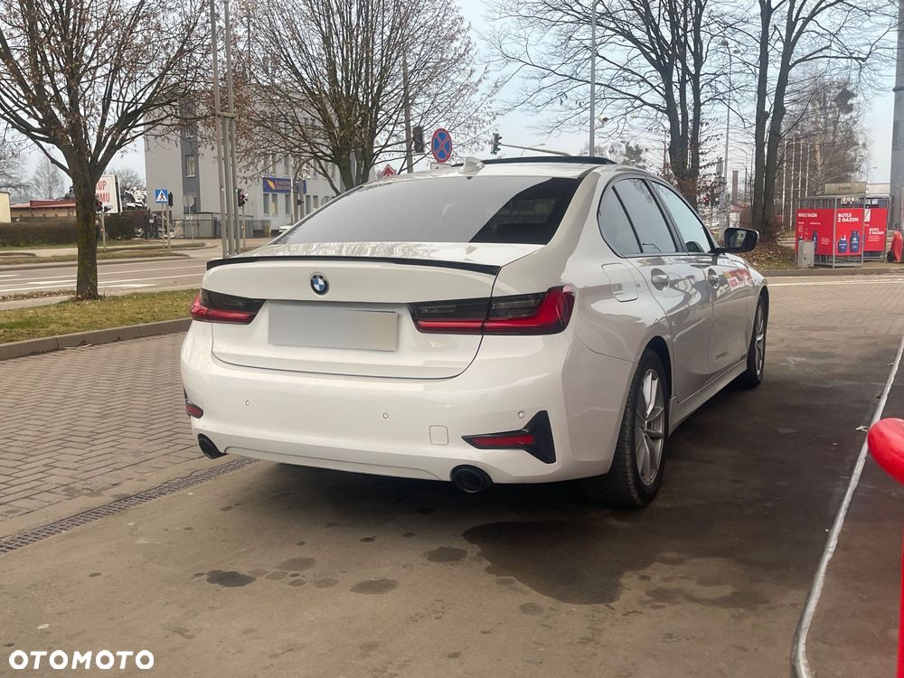 BMW Seria 3 320d Sport Line Shadow - 1
