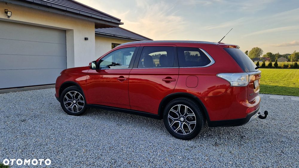 Mitsubishi Outlander 2.2 DID Intense + - 30