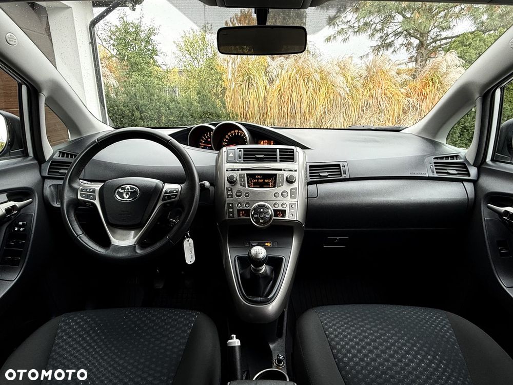 Toyota Verso 1.8 Edition - 19
