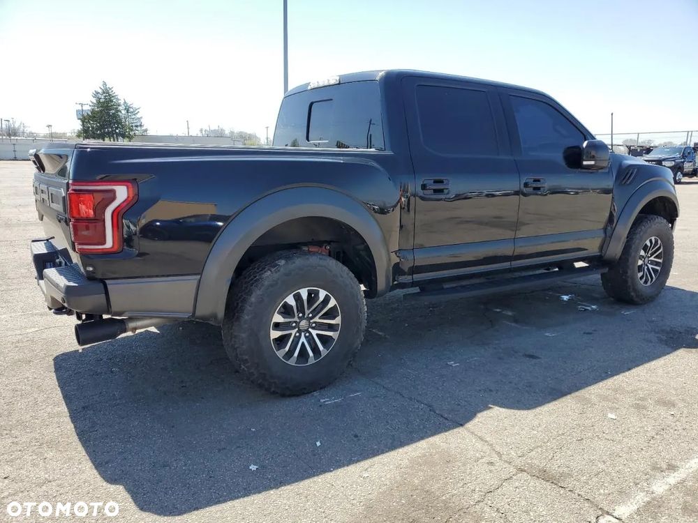 Ford F150 - 4