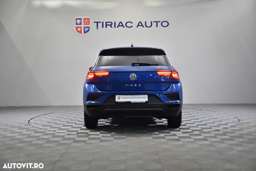 Volkswagen T-Roc - 4