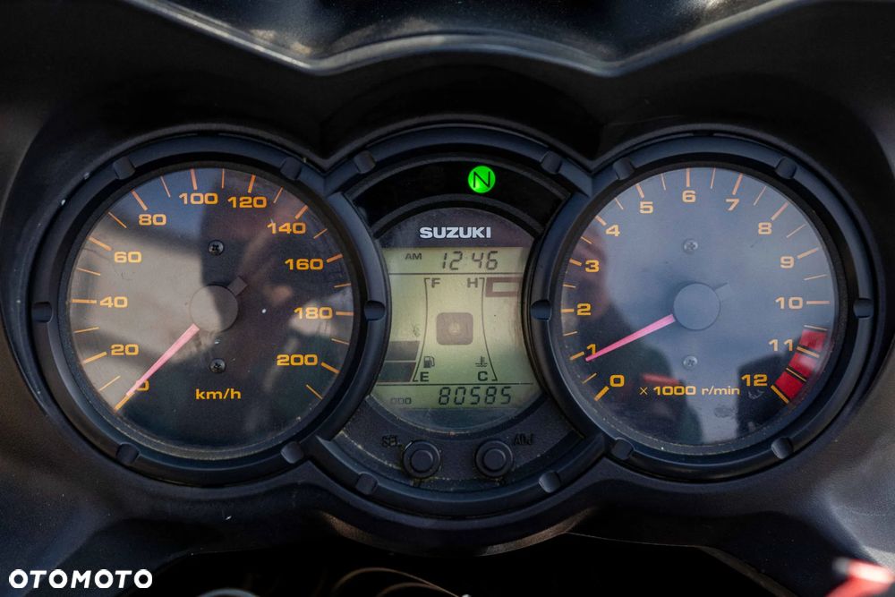 Suzuki V-STROM - 39