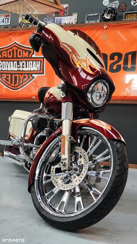 Harley-Davidson FLHXS Special - 11