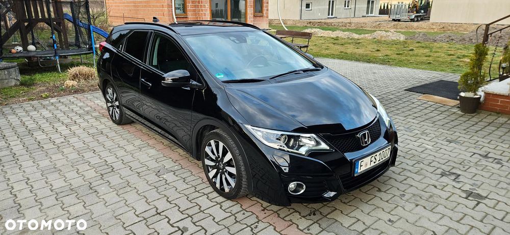 Honda Civic 1.6 i-DTEC Executive Black Edition - 5