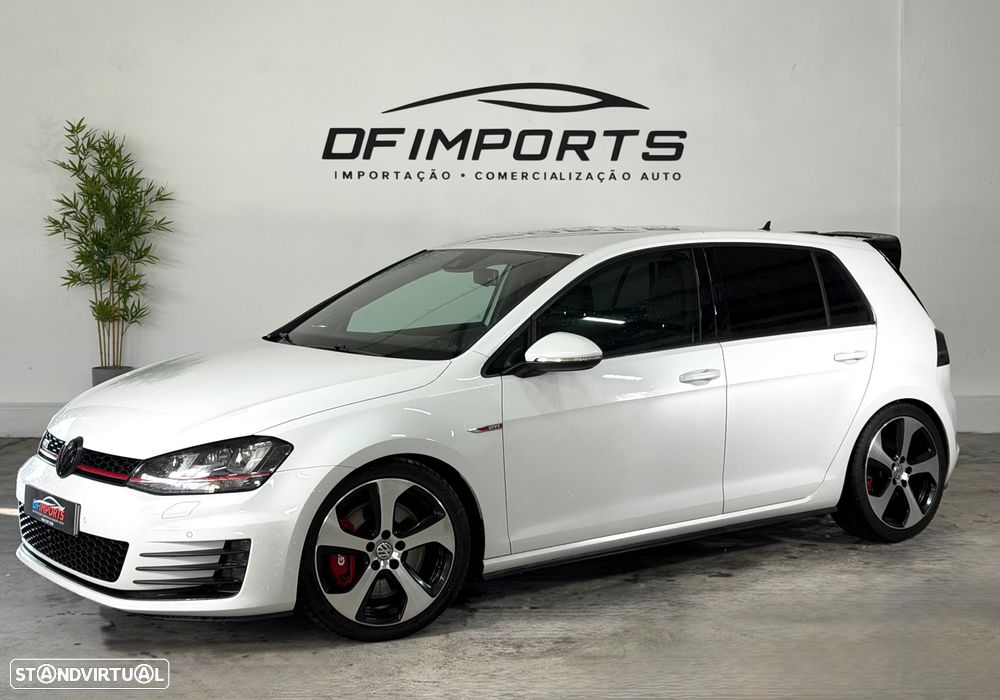 VW Golf GTI Performance BlueMotion DSG - 1