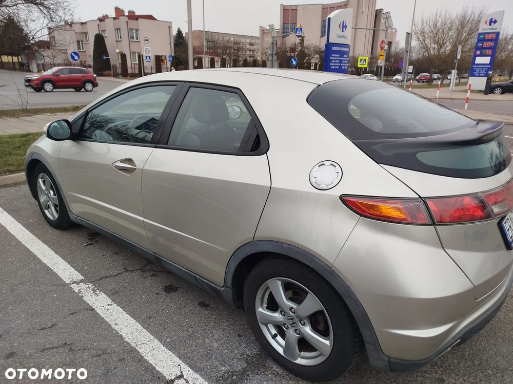 Honda Civic 1.8 Comfort - 13