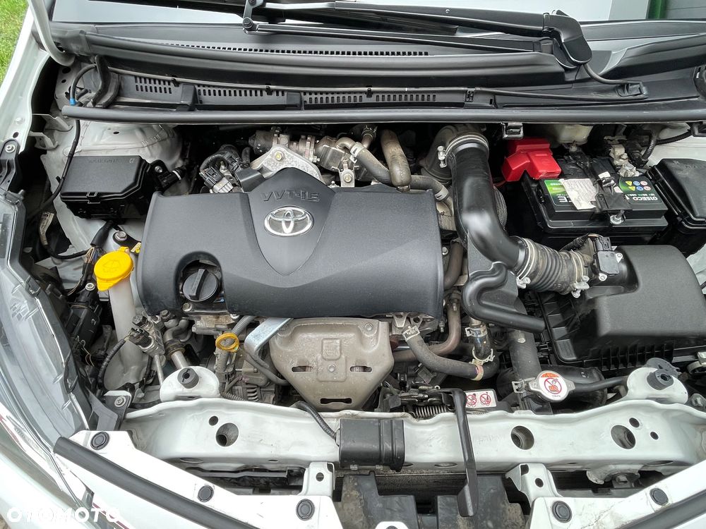 Toyota Yaris 1.5 Active - 13