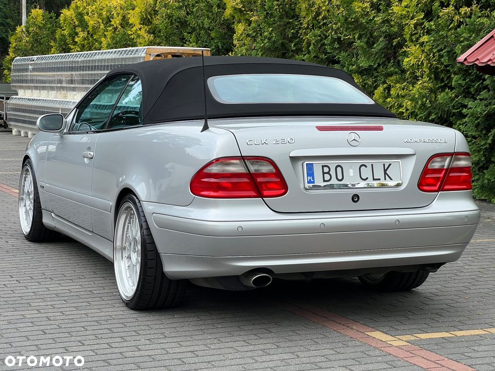 Mercedes-Benz CLK - 6