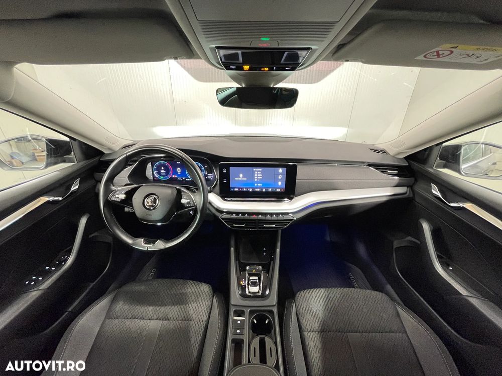 Skoda Octavia 2.0 TDI DSG Style - 8