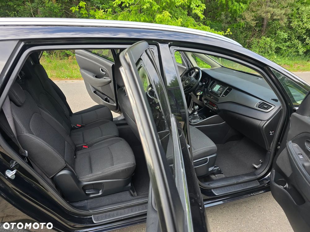 Kia Carens 1.7 CRDi L 7os - 19