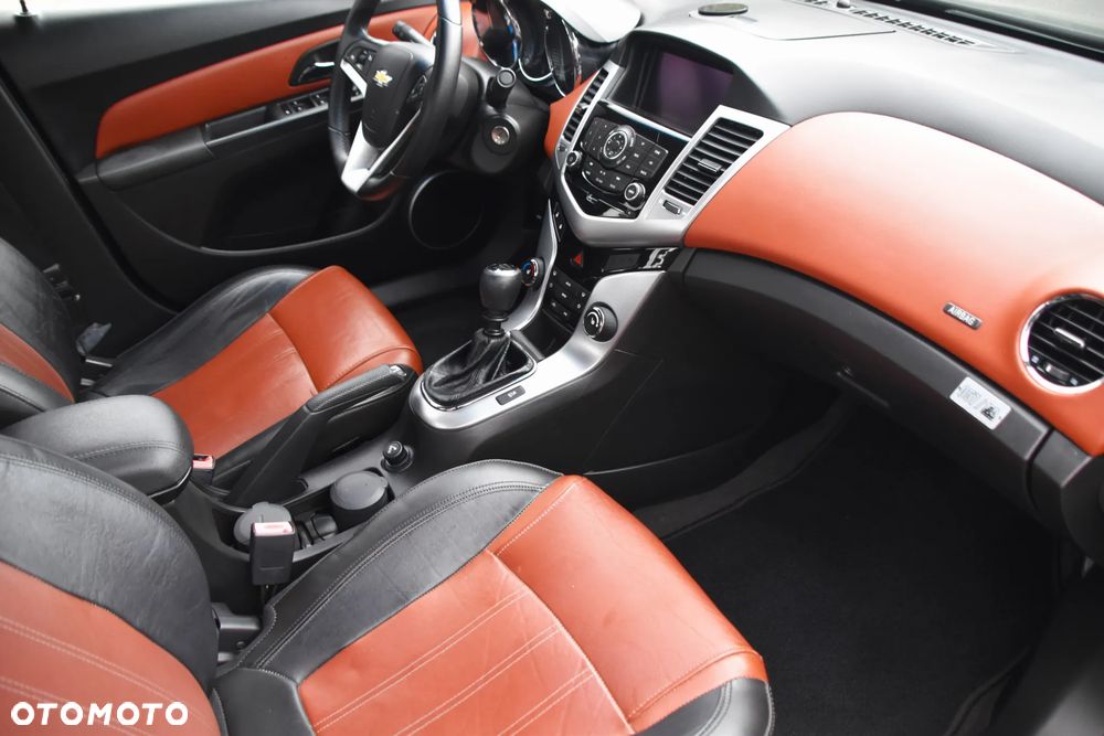 Chevrolet Cruze 1.8 LT+ - 14
