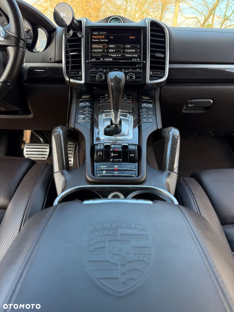 Porsche Cayenne - 16