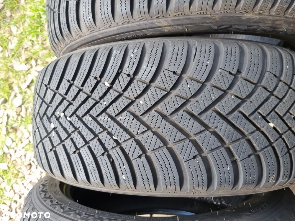 Opony Hankook Winter i*cept RS3 225/50R17 98V 2022r.7,5/6,5mm bdb stan - 4