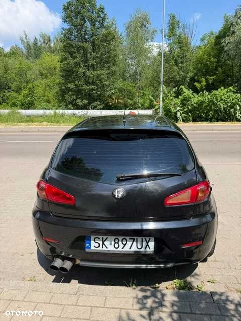 Alfa Romeo 147 - 3