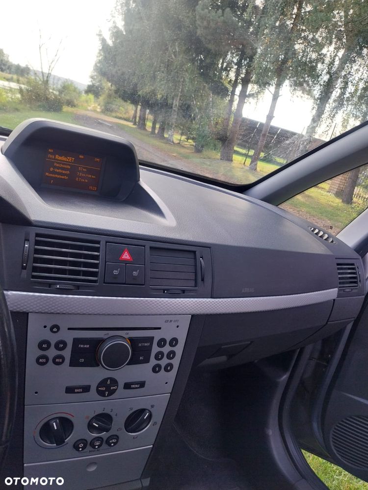 Opel Meriva - 22