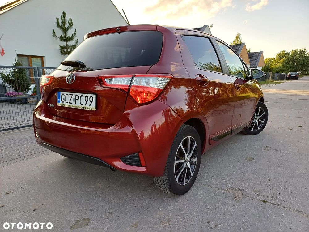 Toyota Yaris 1.5 Premium - 6