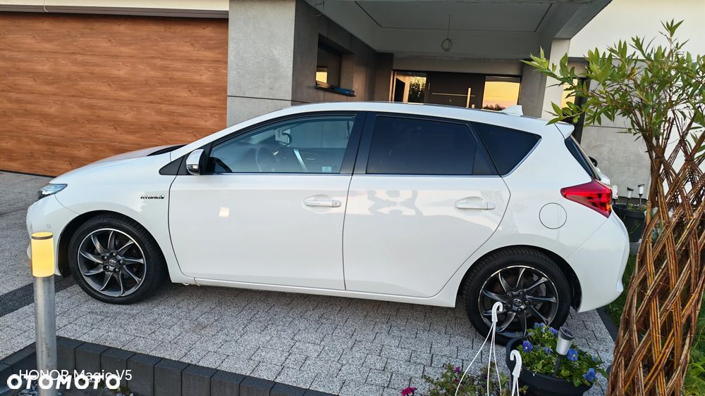 Toyota Auris - 16
