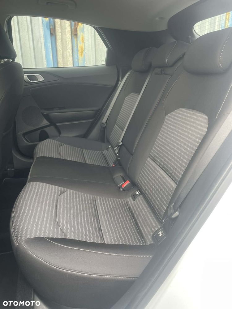 Kia XCeed 1.0 T-GDI L Business Line - 33