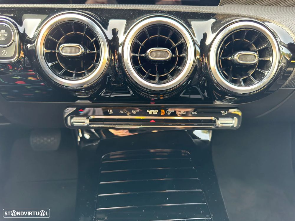 Mercedes-Benz CLA 180 d 7G-DCT Progressive - 24