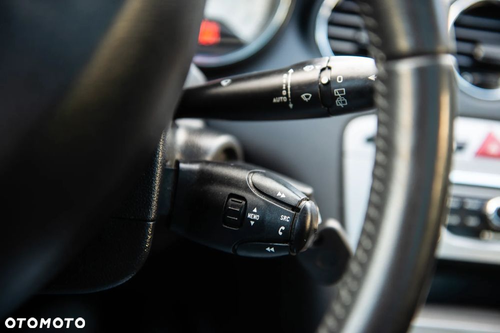 Peugeot 308 1.6 HDi Premium - 25