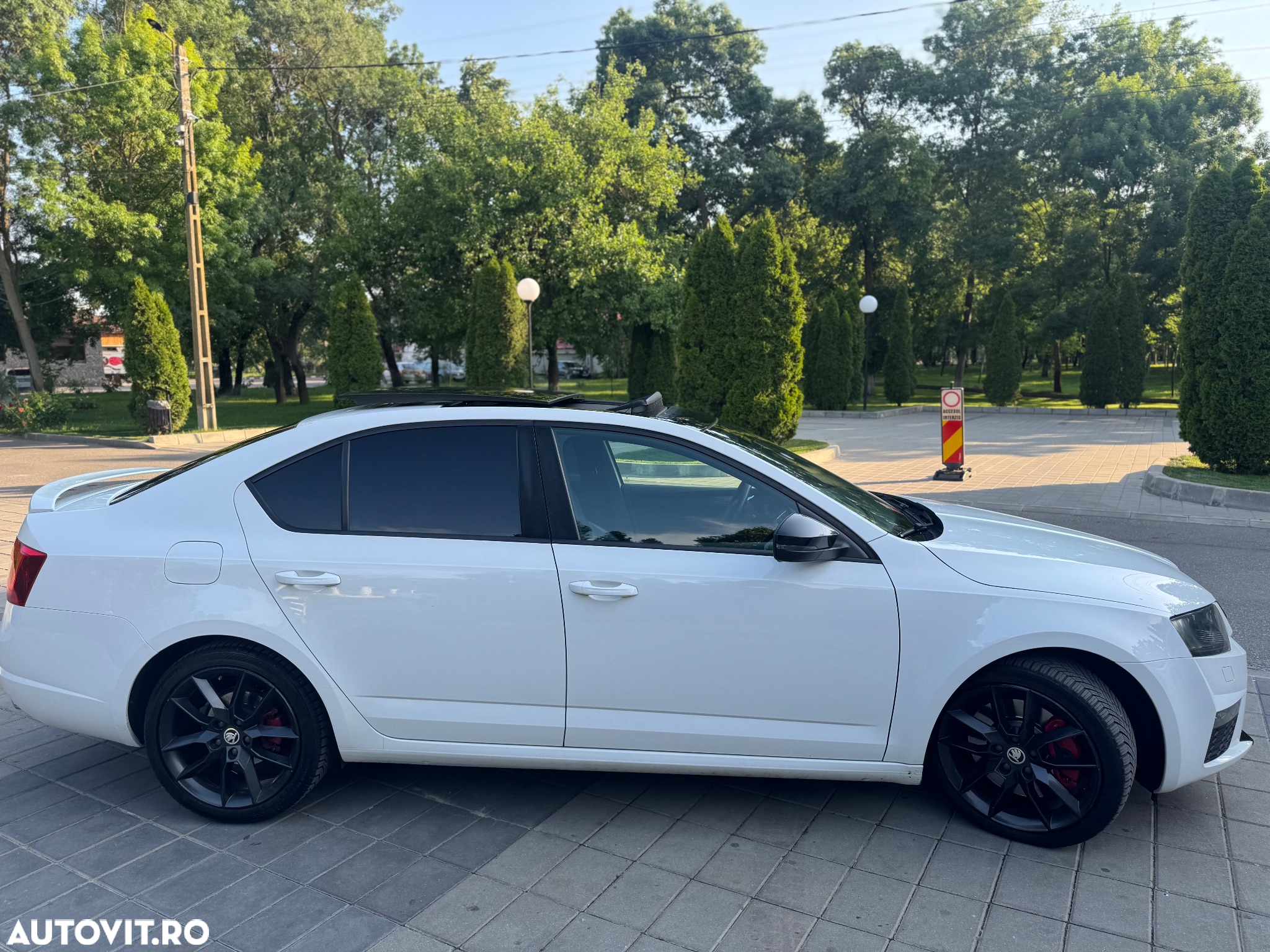 Skoda Octavia 2.0 TDI RS - 3